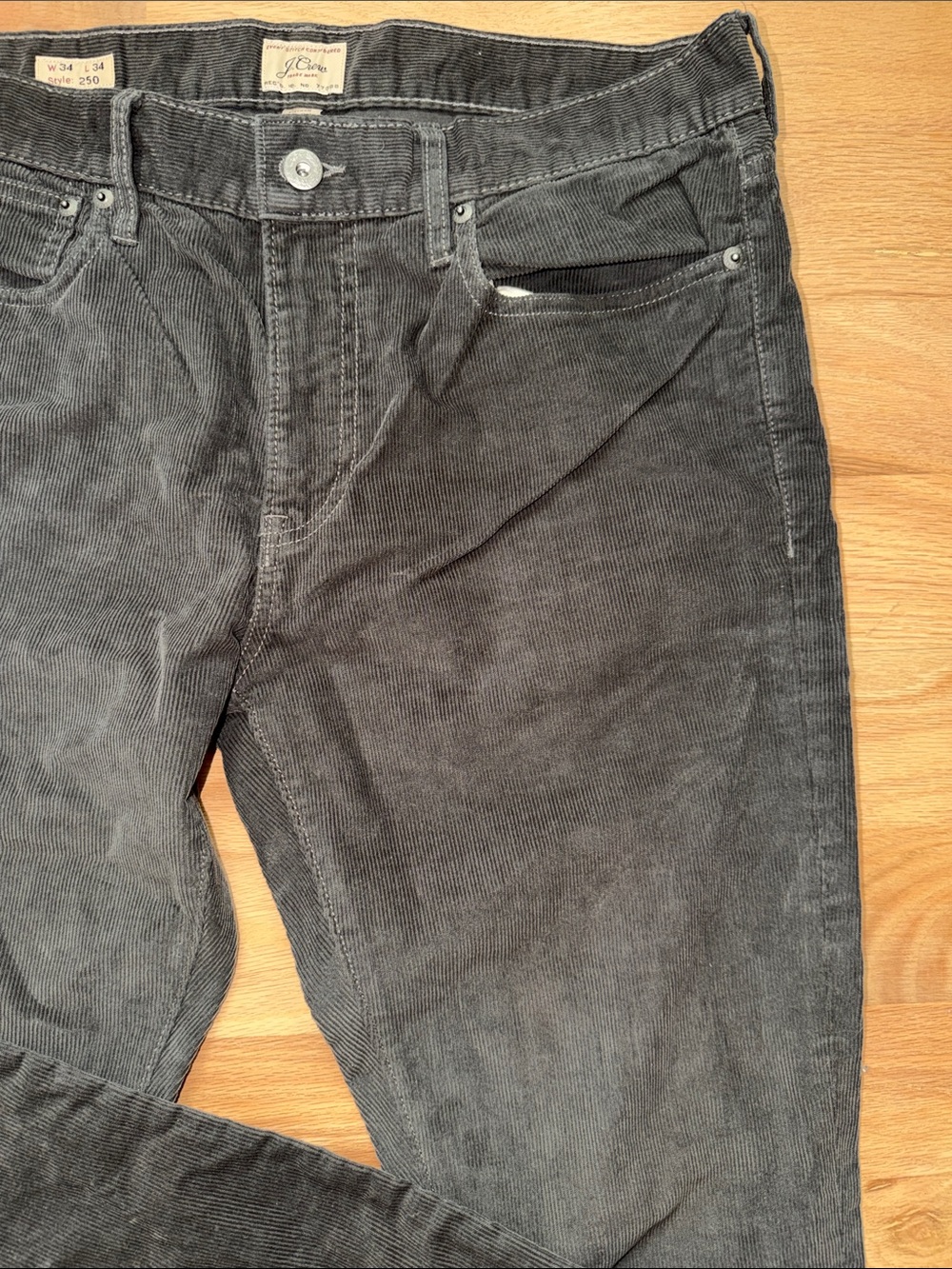 J. Crew Men's Style 250 Corduroy Pants in Dark Gray Waist 34 x Length 34 - Picture 6 of 16